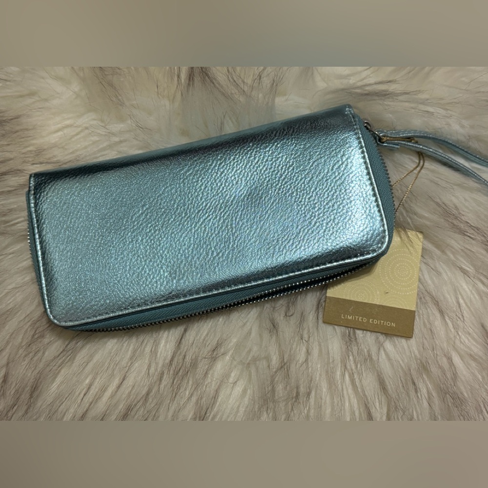 Zip Around Wallet